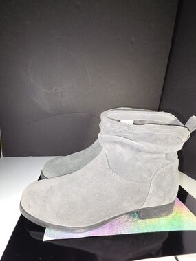 UGG Koolaburra Women's Lorelei Slouch Gray Suede Leather Ankle Booties Size 9